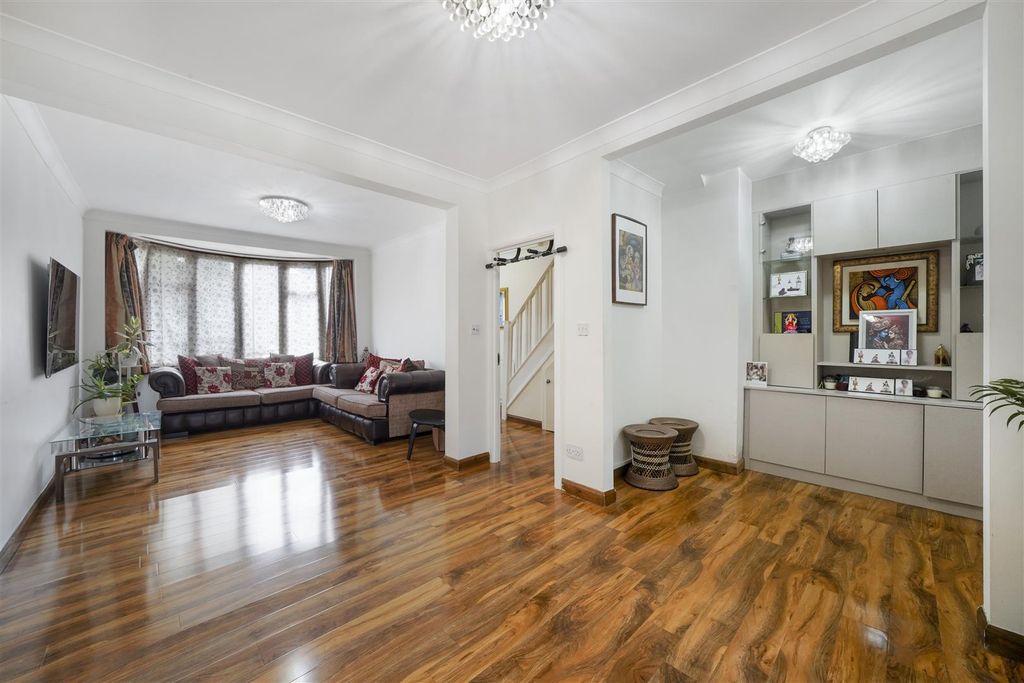 Property photo 1 of 19 25 Horsenden Crescent - Amohfgcoqrw3Vggwymct.Jpg