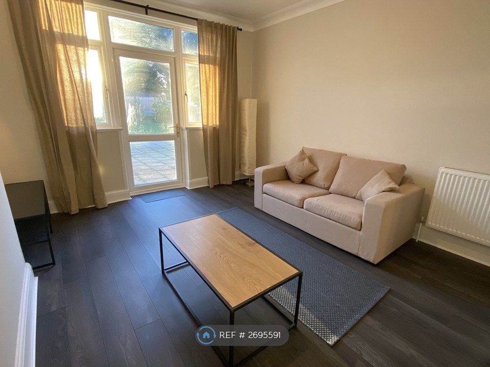 Property photo 3 of 26