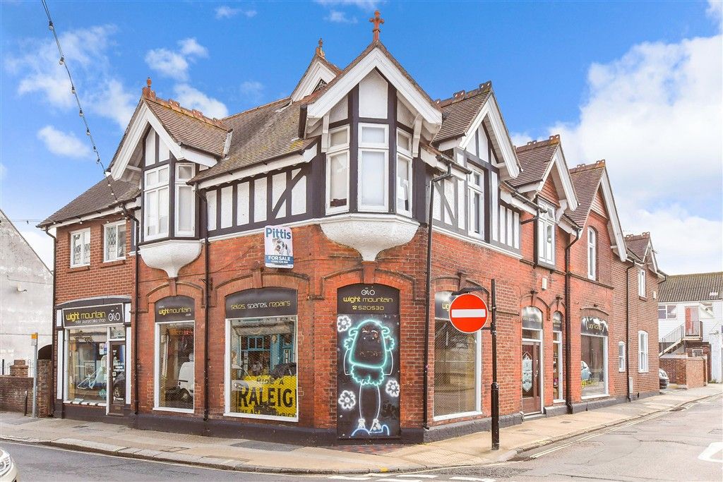 Property photo 2 of 7 External (Web)