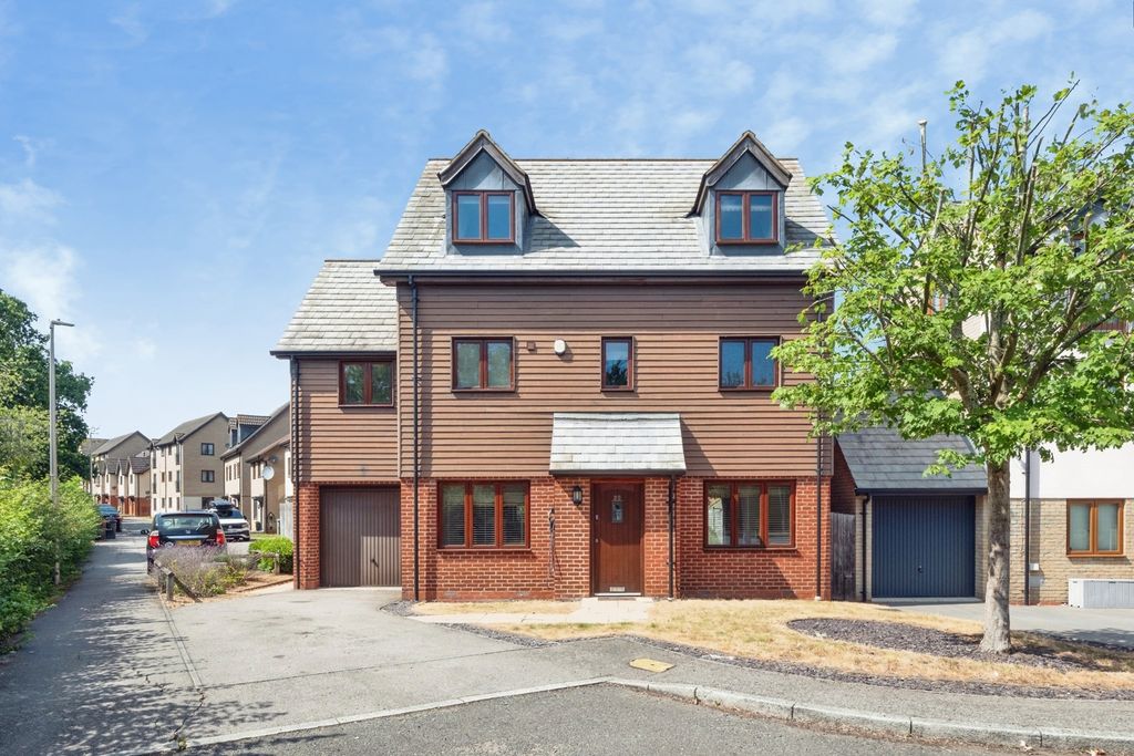 Property photo 1 of 20 Pbox-Img.Jpg