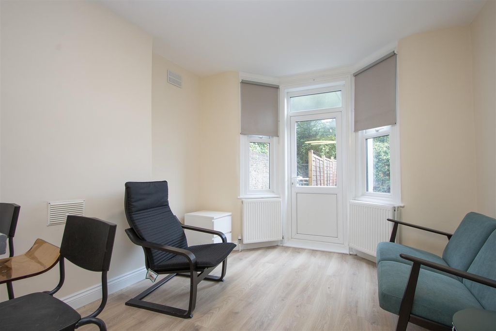Property photo 3 of 8 1 Maybury Street Sw17 Reception 1.Jpg