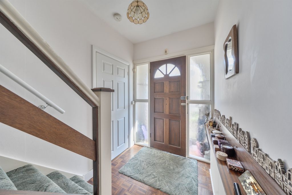 Property photo 2 of 14