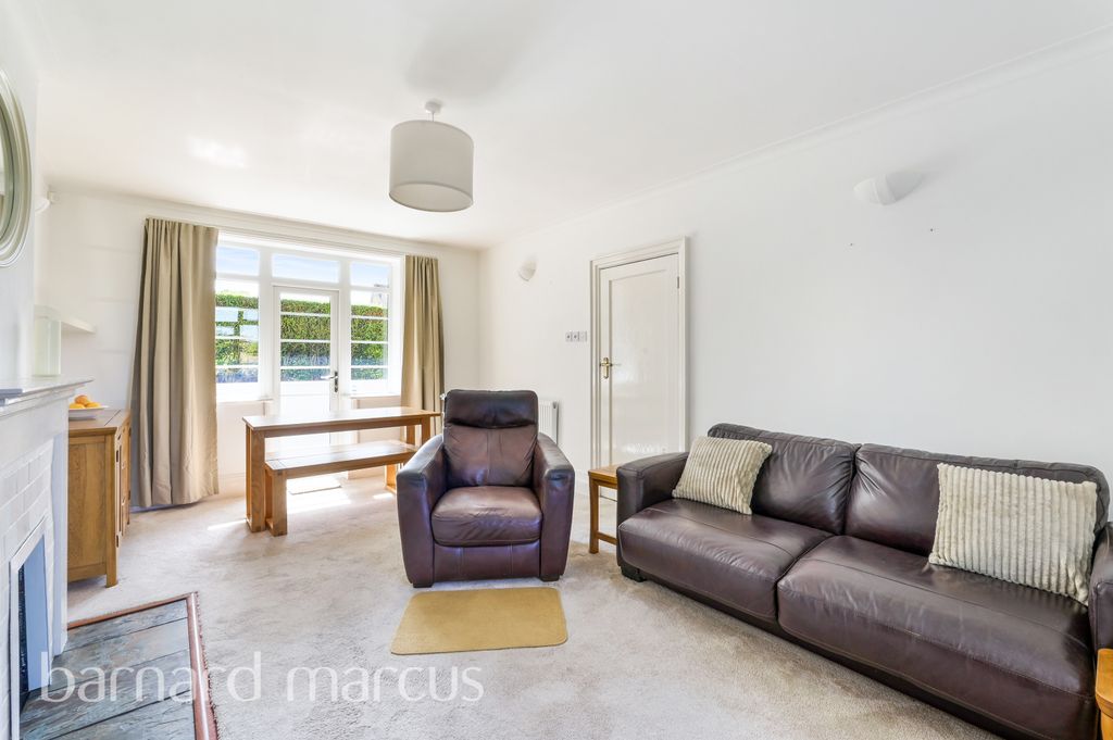 Property photo 2 of 8 Image