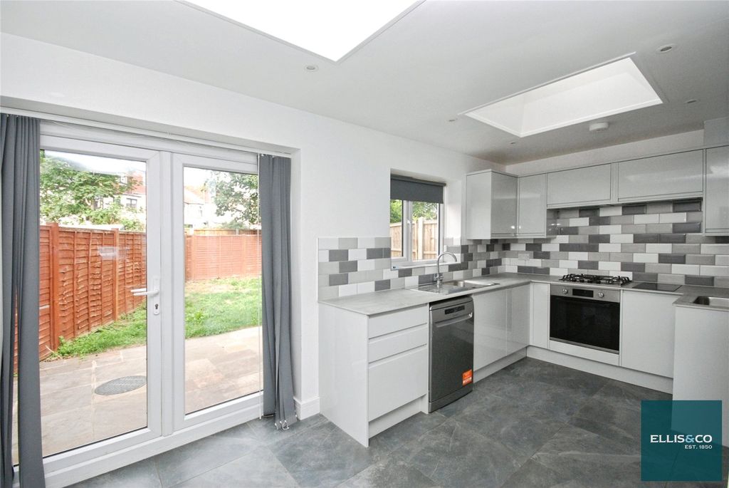 Property photo 1 of 13 Picture No. 29