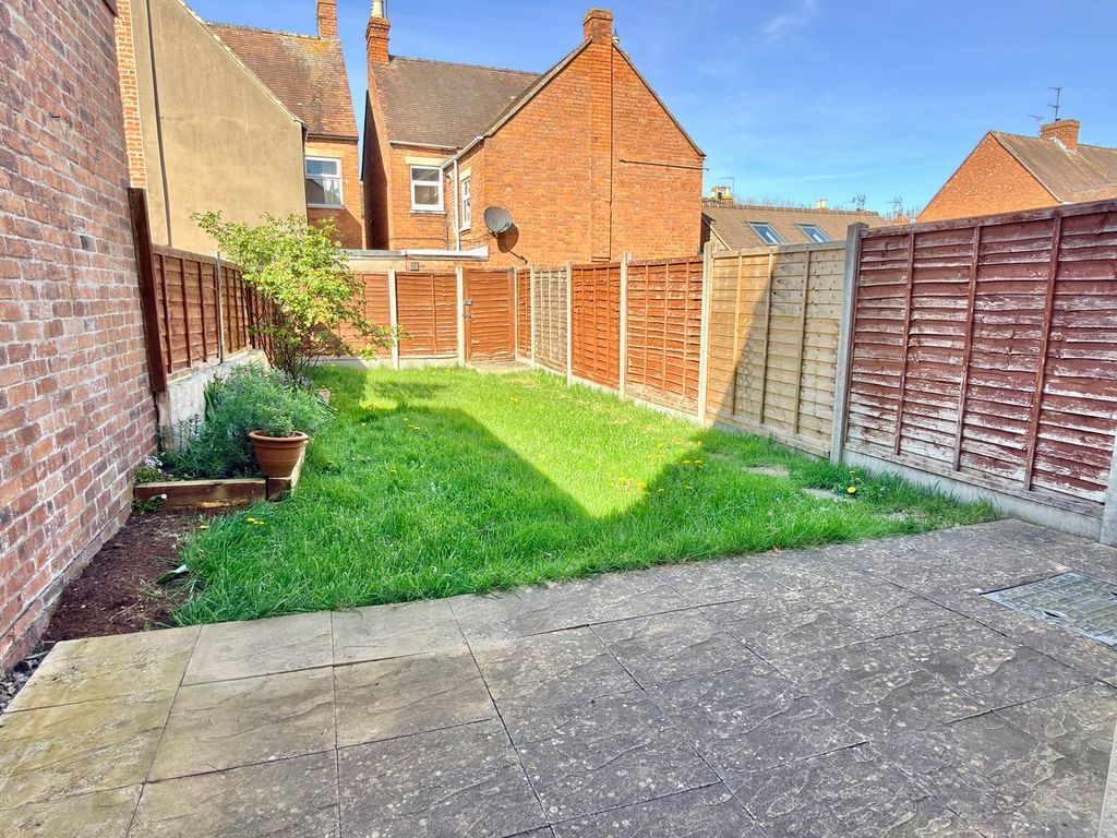 Property photo 2 of 14