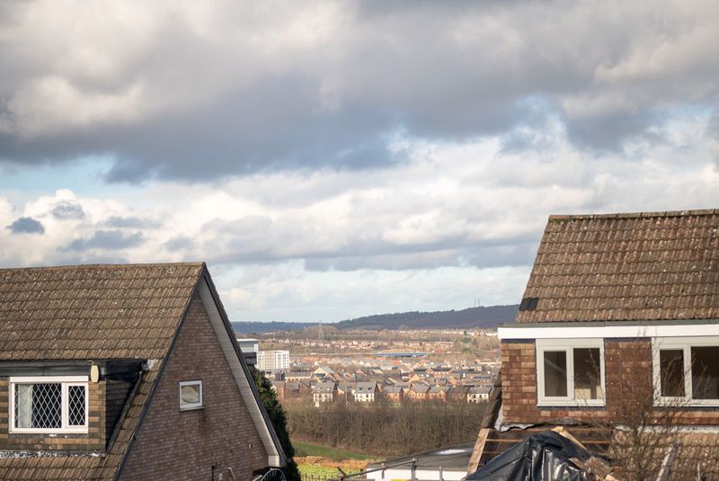 Property photo 3 of 27 Views