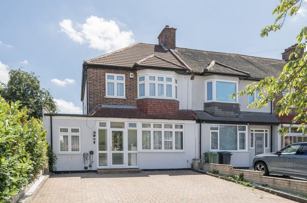 Property photo 1 of 16 1316550-17-686276...