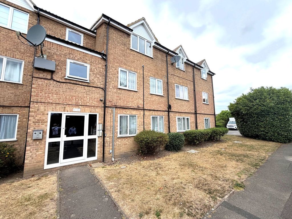 Property photo 1 of 8