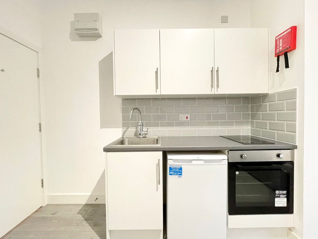 Property photo 2 of 5 Picture No. 05