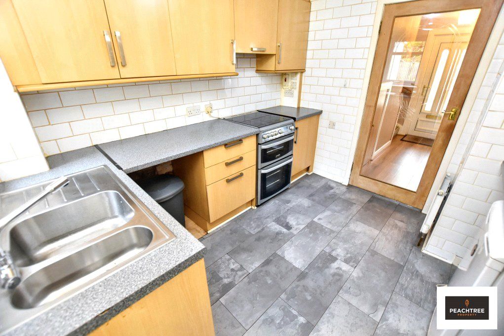 Property photo 3 of 21 Picture No. 07