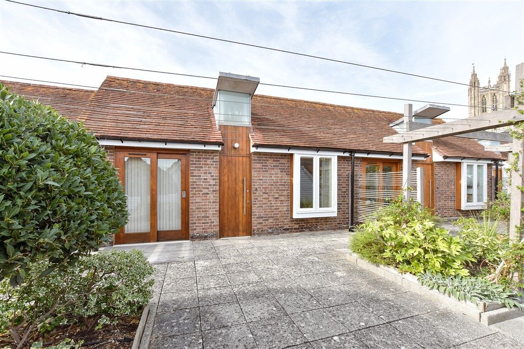 Property photo 1 of 10 External (Web)
