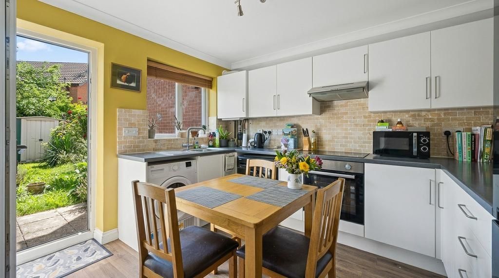 Property photo 3 of 11