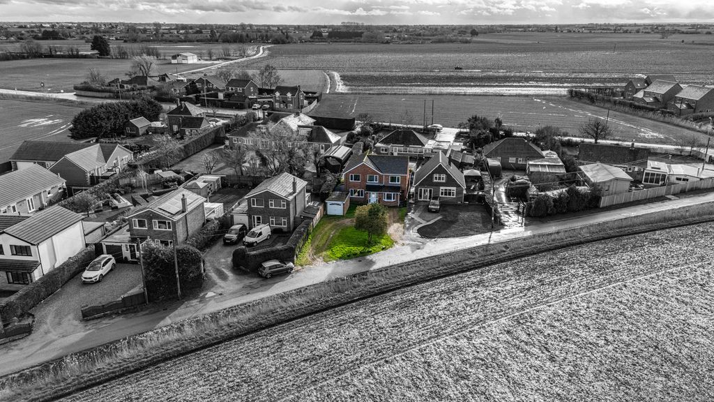 Property photo 1 of 25