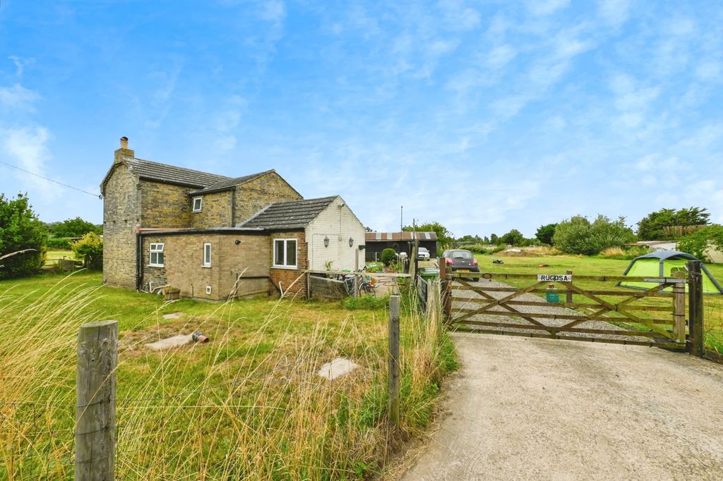 Property photo 1 of 17 Photo
