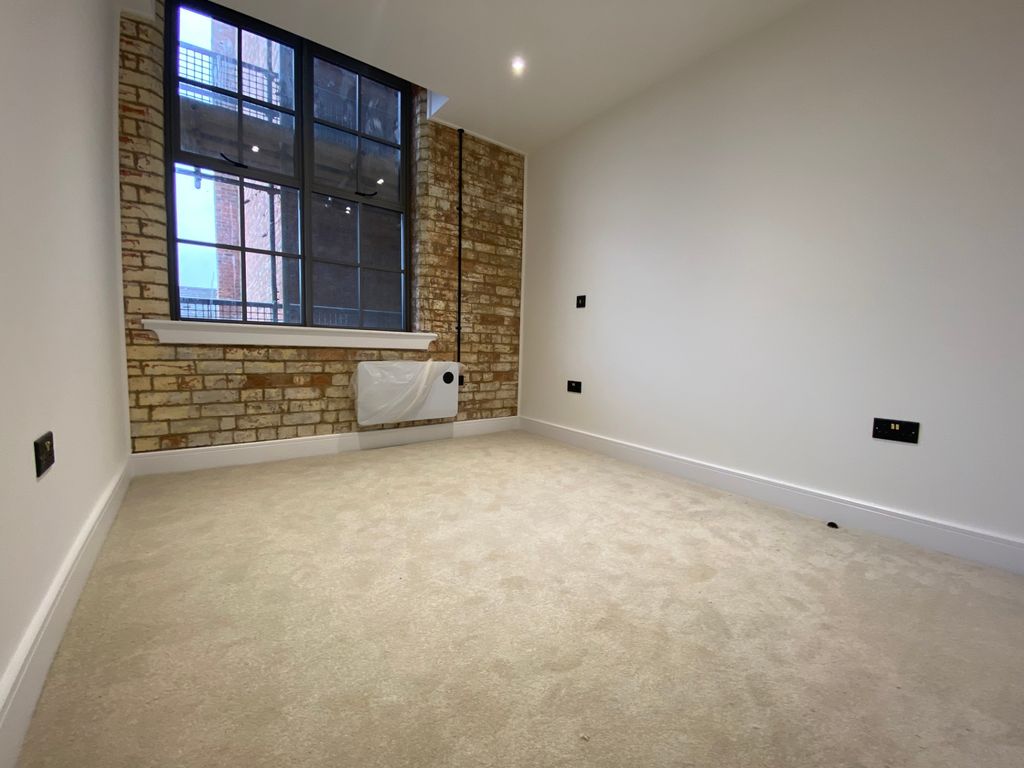 Property photo 3 of 7 Photo 2