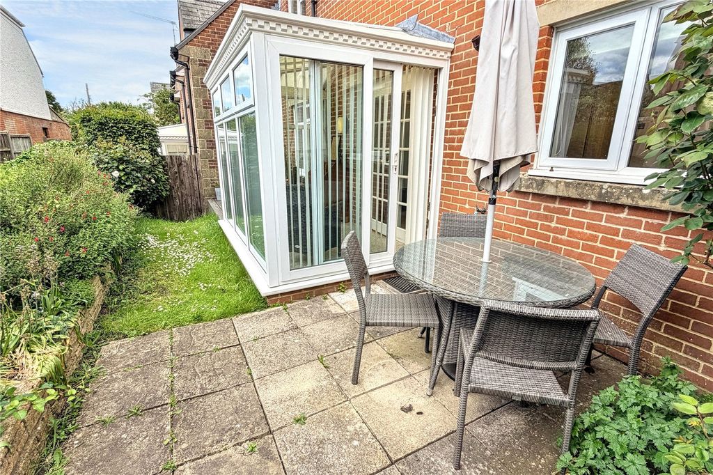 Property photo 2 of 23 Picture No. 13