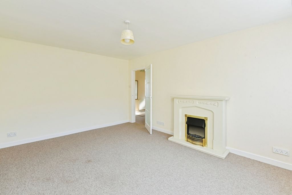 Property photo 3 of 16 Photo