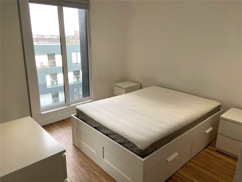 Property photo 3 of 8 Picture No. 15