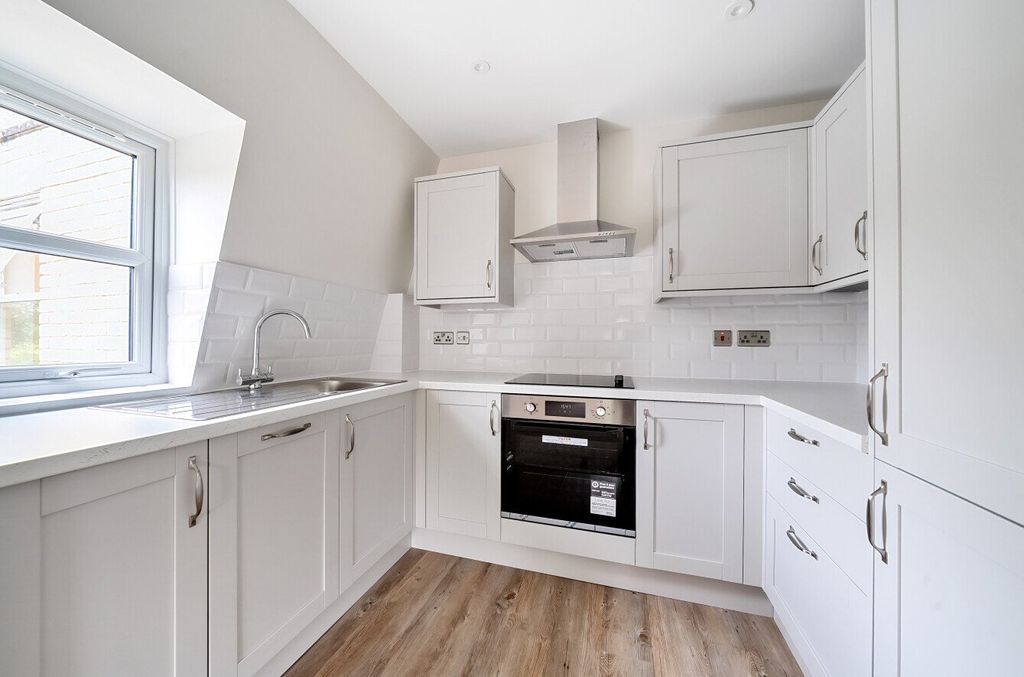 Property photo 1 of 7 Brochure