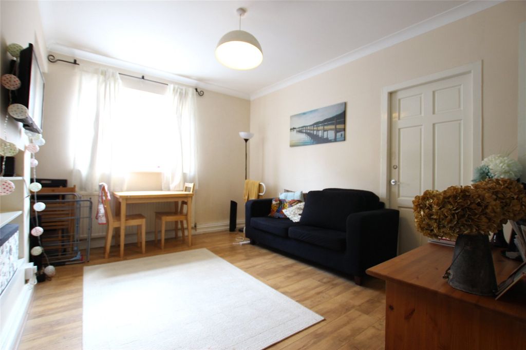 Property photo 2 of 7 Picture No. 01