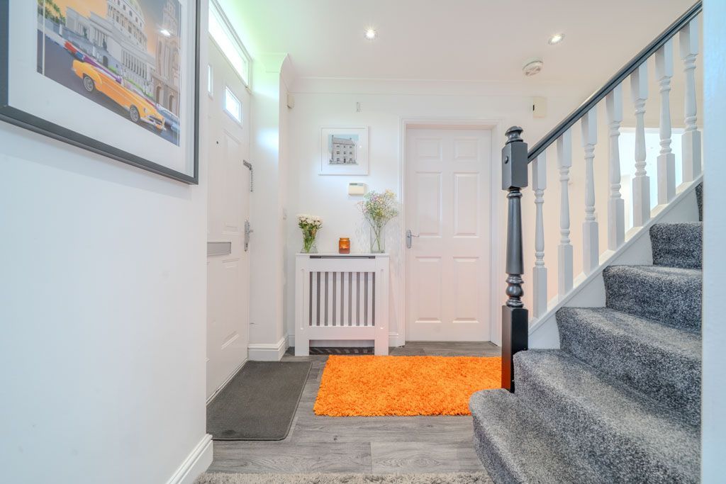 Property photo 3 of 43