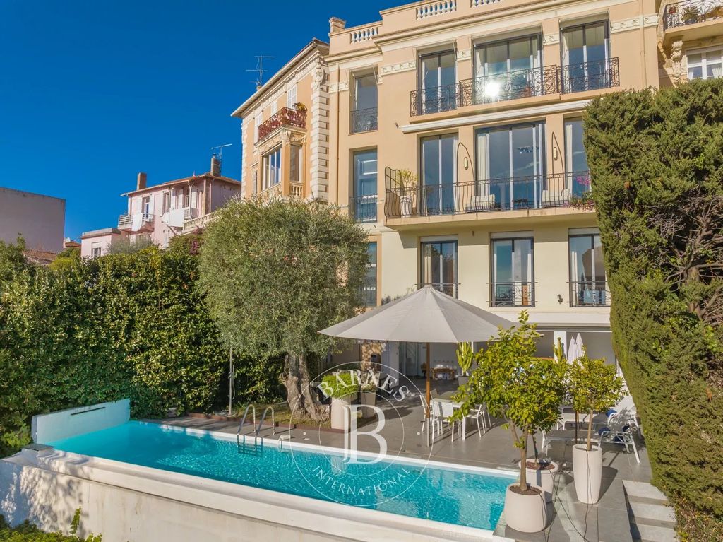 Property photo 1 of 34