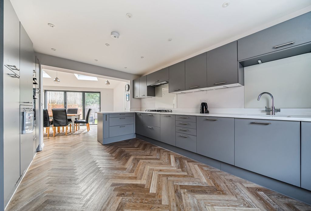 Property photo 2 of 23 Kitchen