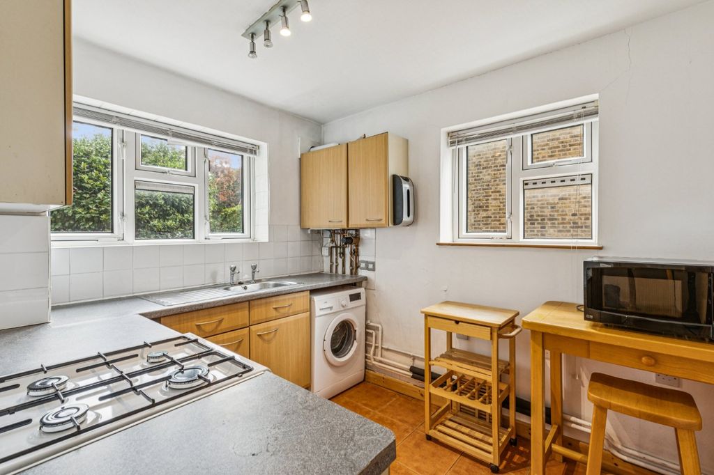 Property photo 2 of 8