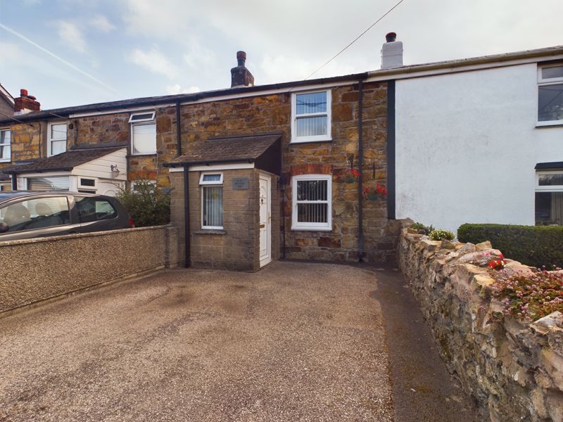 Property photo 1 of 10 Front Elevation