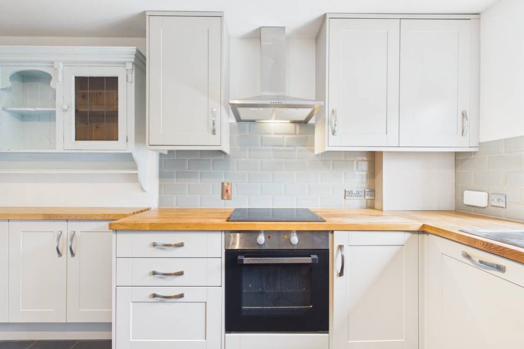 Property photo 3 of 30 Oak Coloured Worktops And Light Shaker Style Styli