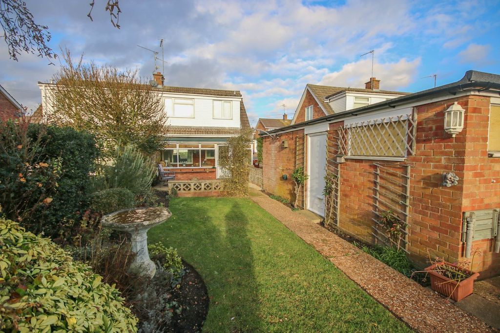 Property photo 3 of 15