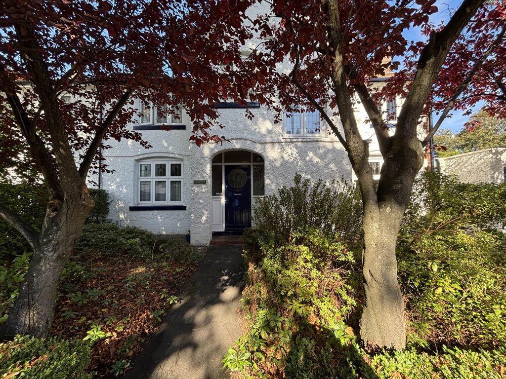 Property photo 2 of 25