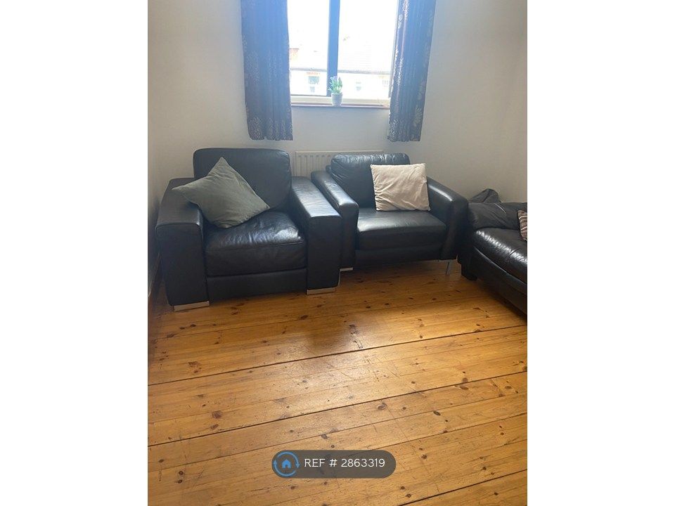 Property photo 2 of 30