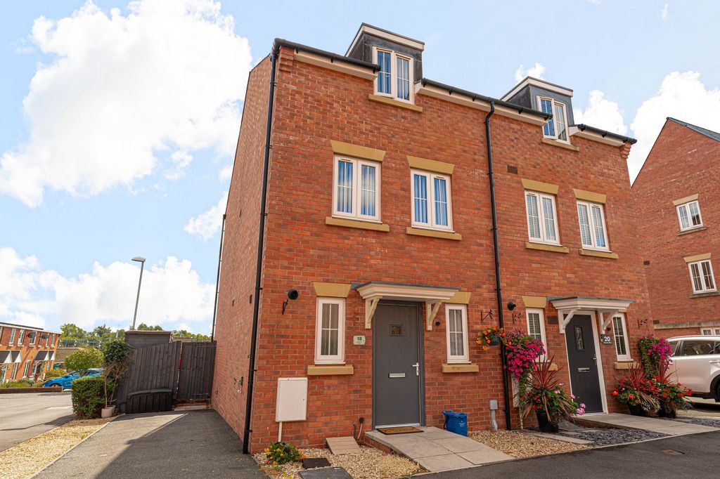 Property photo 1 of 39