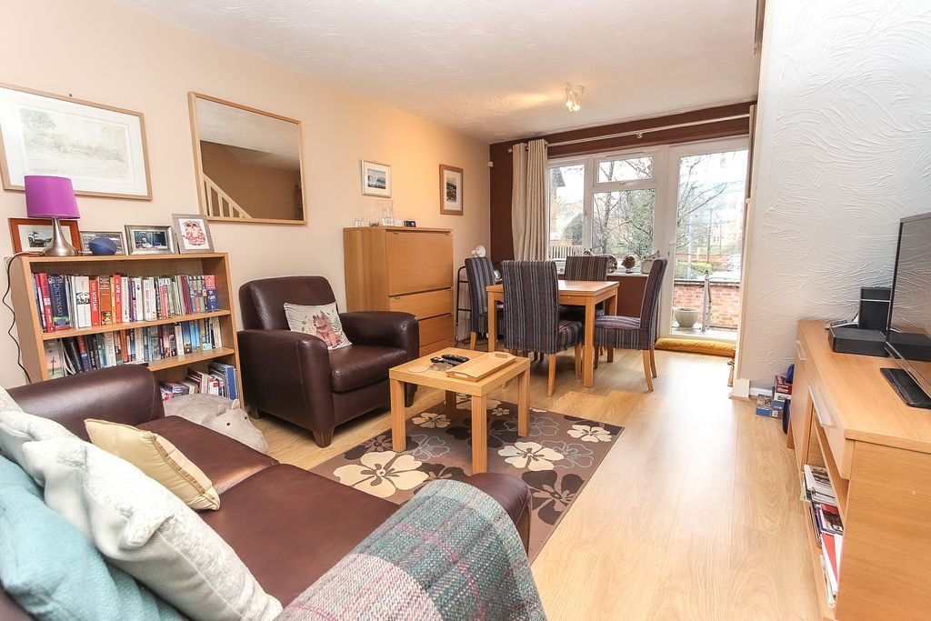 Property photo 3 of 7 Lounge/Dining Room