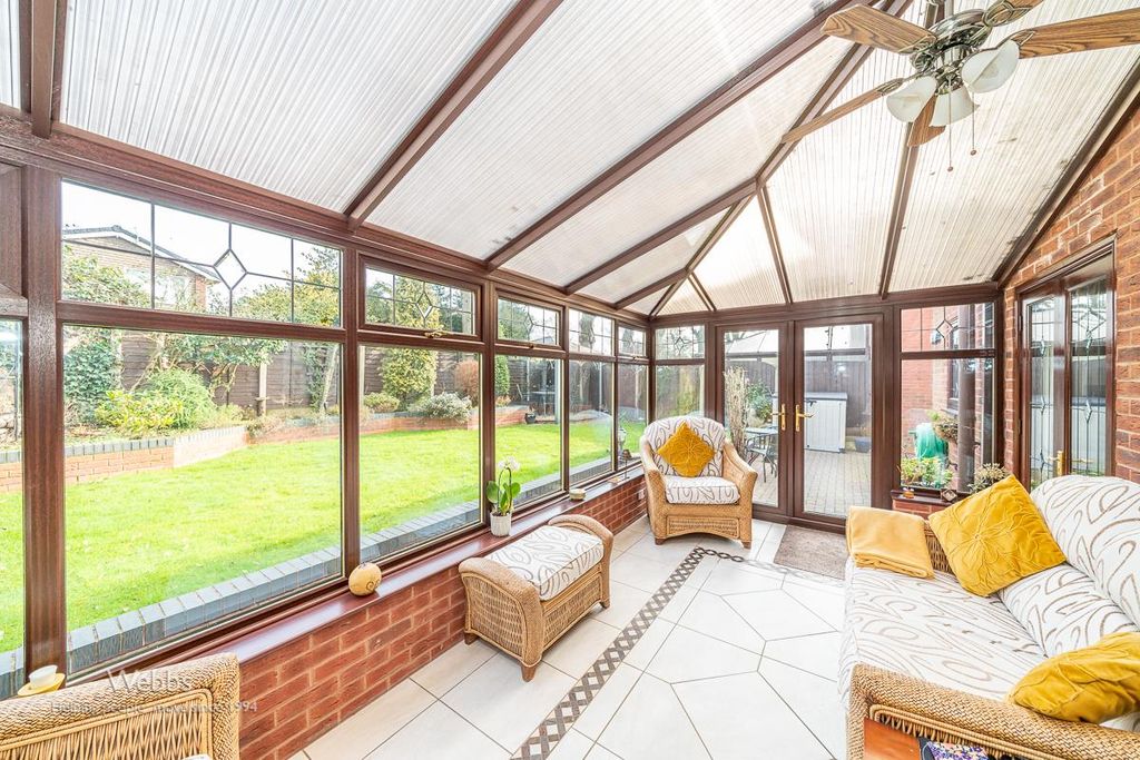 Property photo 3 of 35 Â© Webbs Estate Agents Â© (22 Of 128).Jpg