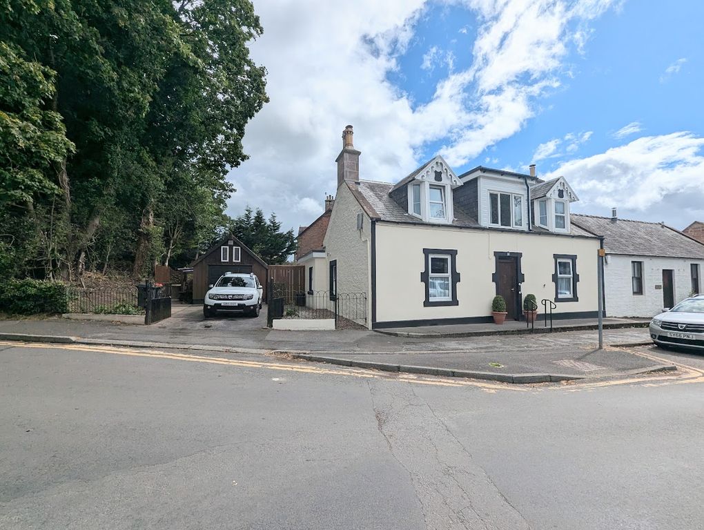 Property photo 1 of 33