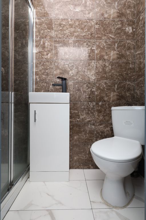 Property photo 3 of 4