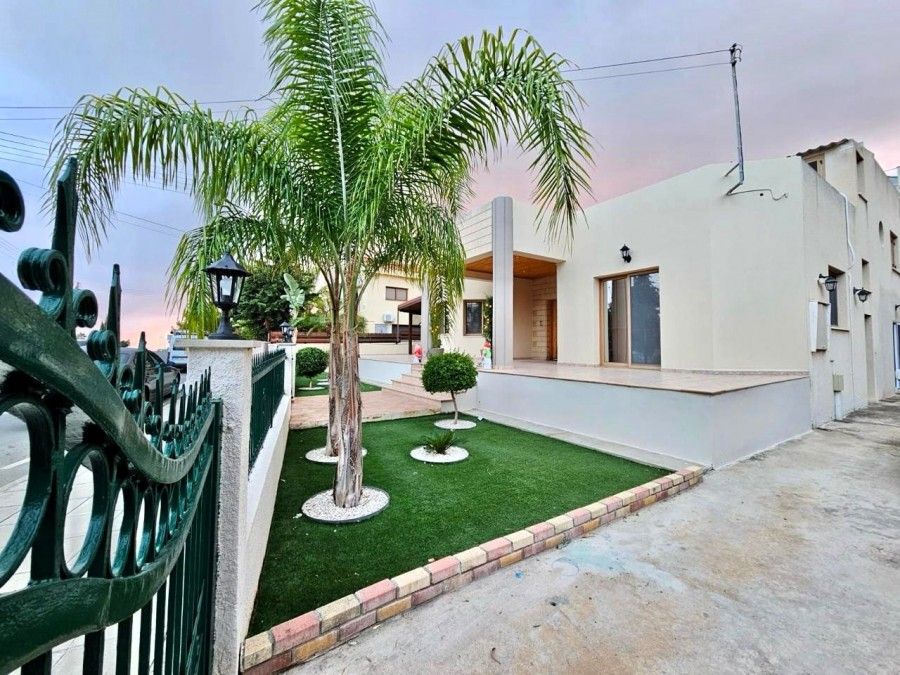 Property photo 1 of 15