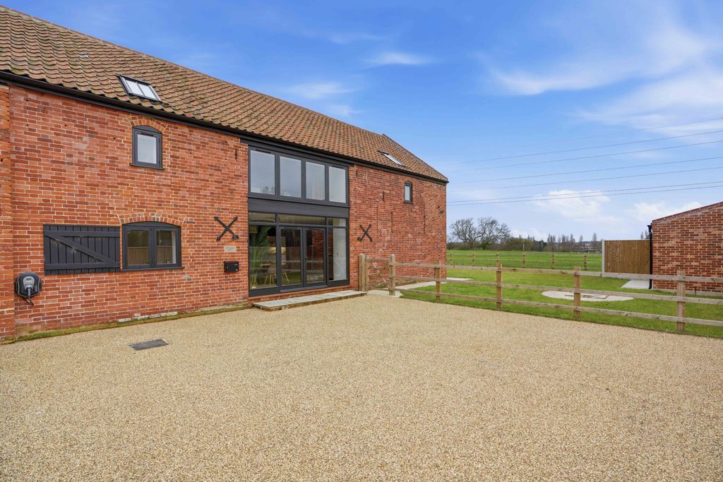 Property photo 1 of 37 Tdf04885_With_Grass