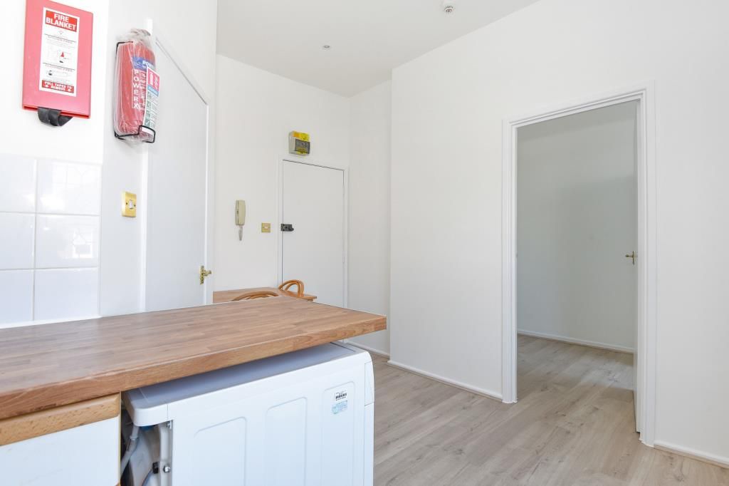 Property photo 3 of 7 Internal View