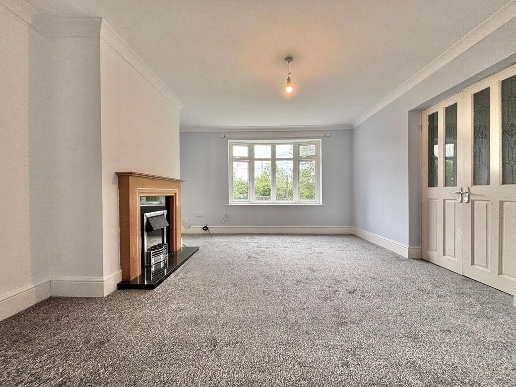 Property photo 3 of 11 c8c026Cb-B746-4E40-9F29-d03623797c66.Jpg