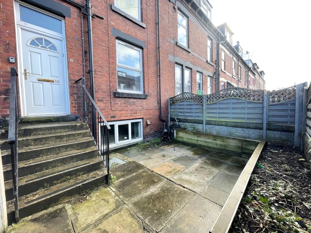 Property photo 2 of 10 Picture No. 40