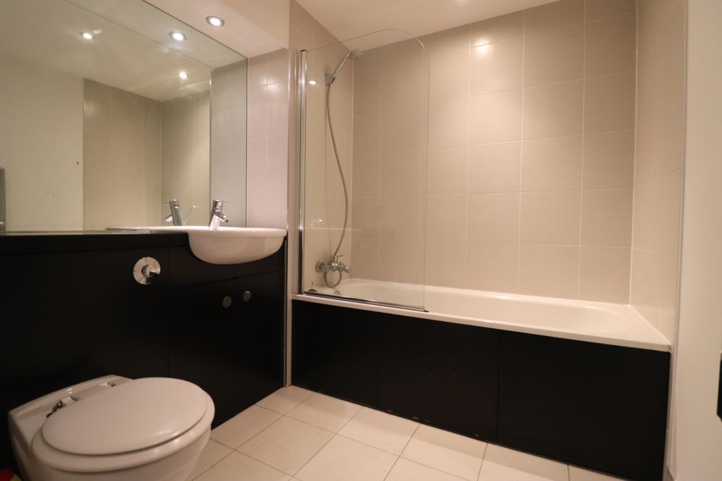 Property photo 1 of 6 Photo 04