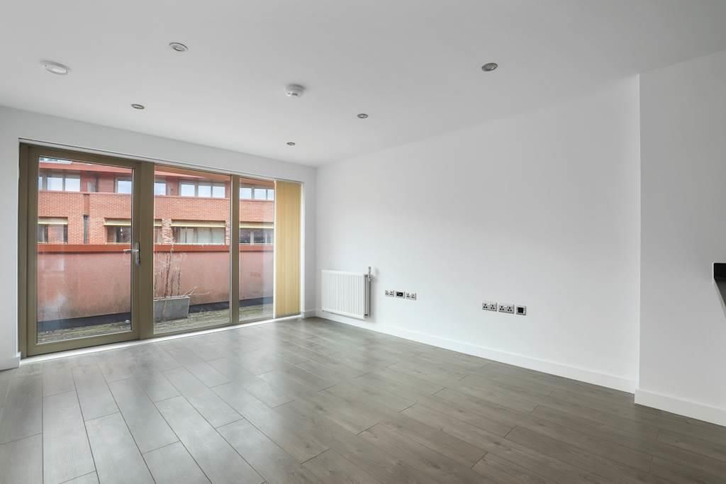 Property photo 2 of 11 12-8Ba8Jhiml - Flat 13 Portway House - 36 (1)-Smal