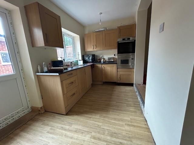 Property photo 2 of 25