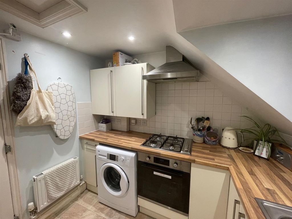 Property photo 3 of 15 Kitchen2.Jpg
