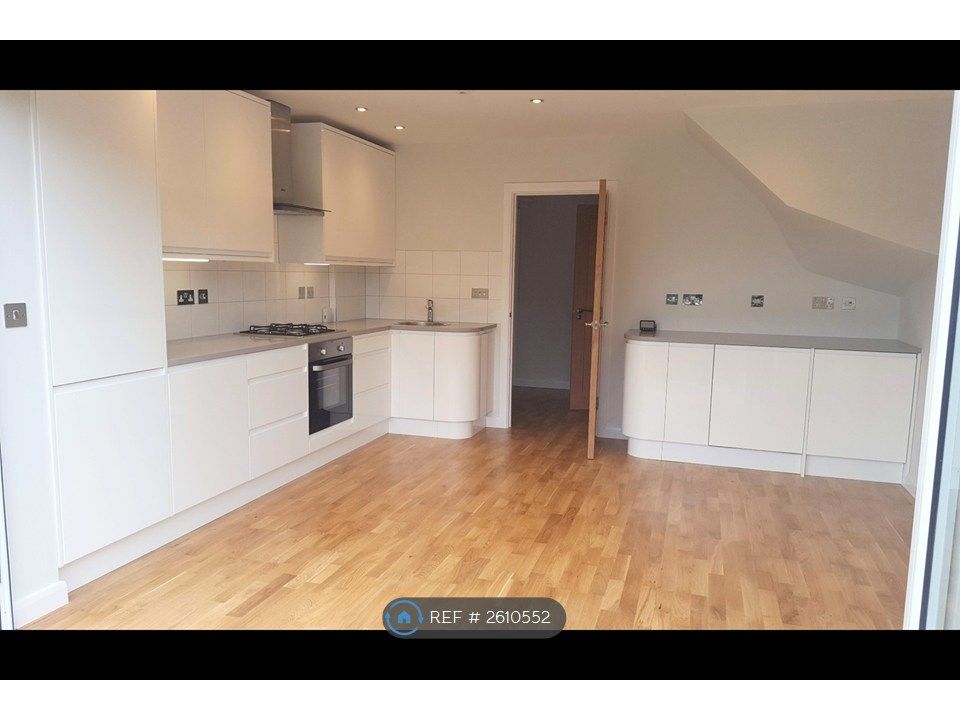 Property photo 3 of 11 Kitchen - 3.94 x 4.29Mtrs