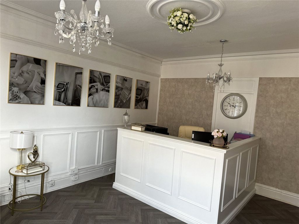 Property photo 3 of 7 Picture No. 12