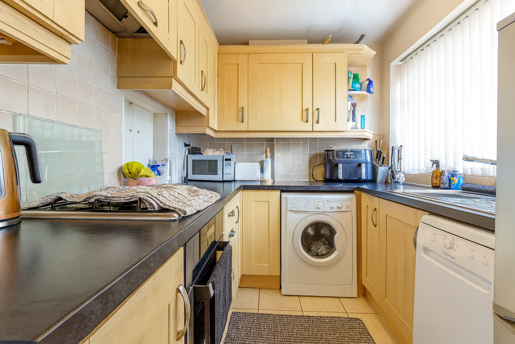 Property photo 2 of 20